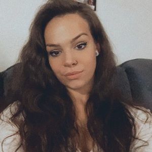 Meet Your Posher, Faith! 💕